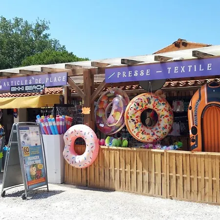 Mobilhome 6 à 8 Personnes Camping