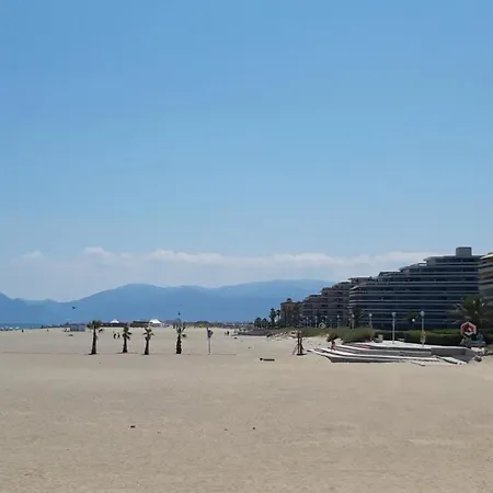 Campsite Mobilhome 6 A 8 Personnes Canet-en-Roussillon